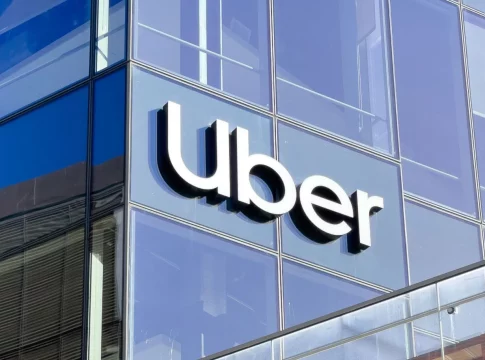 Uber tiene motivos para celebrar, pero sigue teniendo que enfrentar el problema reputacional del sueldo de sus conductores