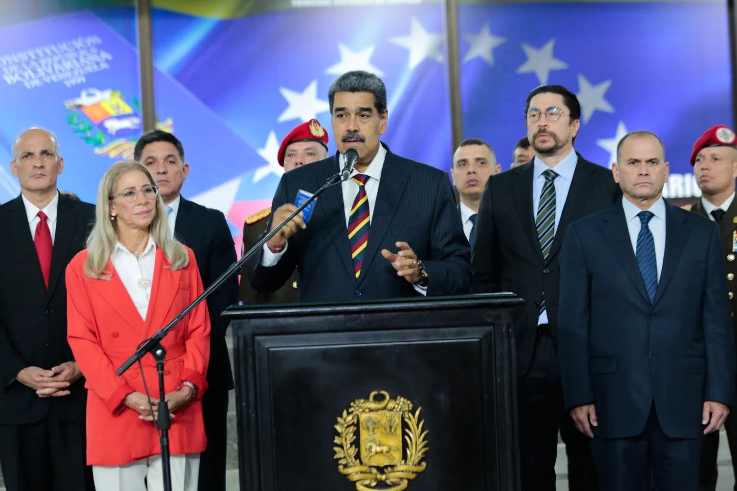 Maduro sigue apostando por mantenerse en el poder, pero puede volver a recibir la presión externa de la oposición