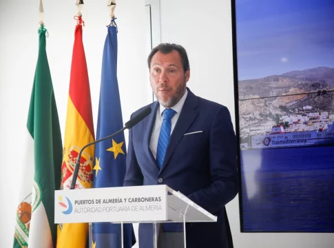 Óscar Puente sigue alargando su duelo con empresas privadas claves para la alta velocidad