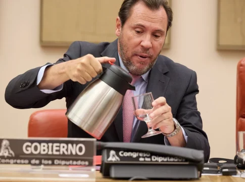 Incluso los socios de Pedro Sánchez empiezan a cansarse de la gestión de Óscar Puente