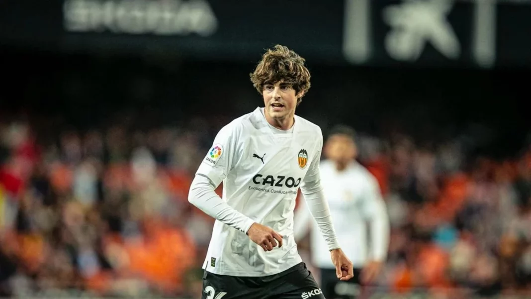 Javi Guerra puede dejar plantado a Carlos Bucero. Fuente: Agencias