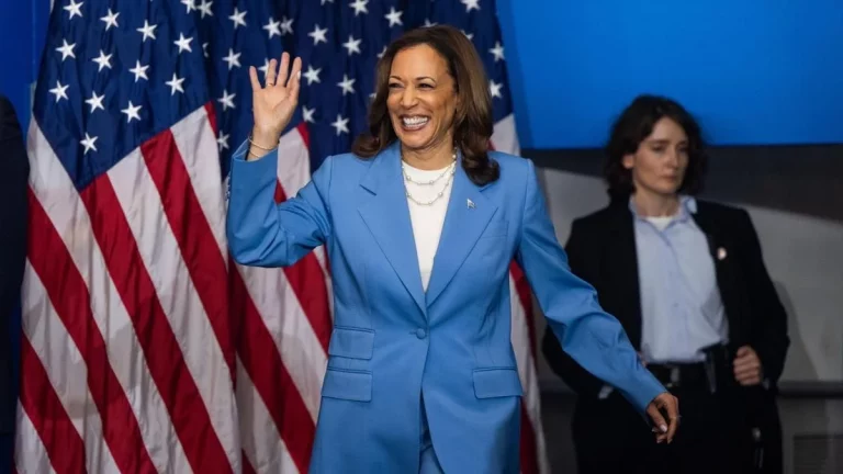 Kamala Harris promete lograr en la presidencia lo que no cumplió como vicepresidenta