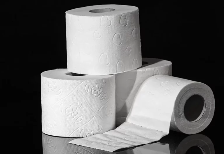 La ciencia lo confirma: Las razones por las que no deberías usar papel higiénico para limpiarte