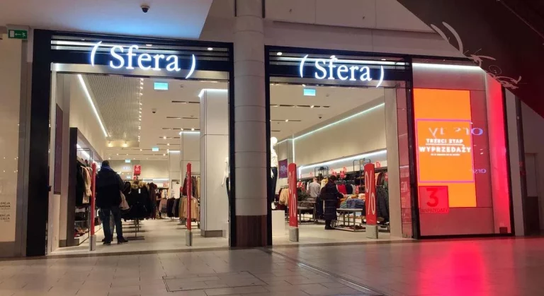 La nueva colección de Sfera: faldas, vestidos, camisas y chaquetas para todas