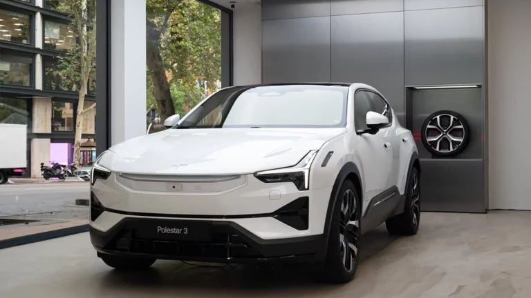 Madrid vende más coches eléctricos, pero recibe menos fondos que Cataluña