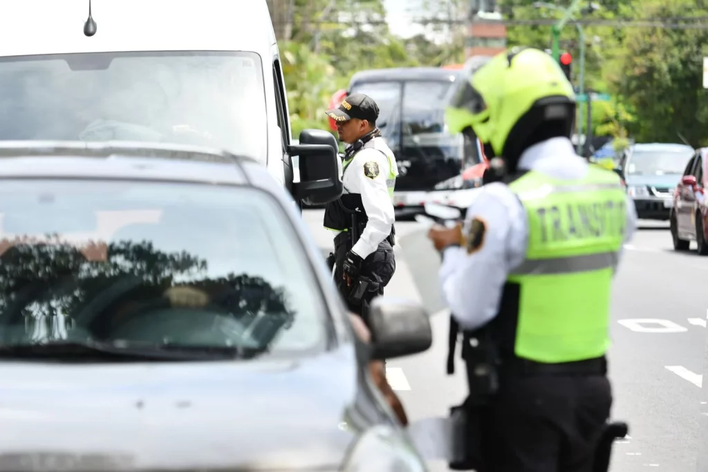 El escudo legal: Conoce tus derechos ante un control de carretera