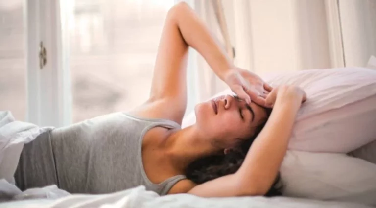 ¿Por qué nos sentimos tan cansados en verano? La ciencia tiene la respuesta