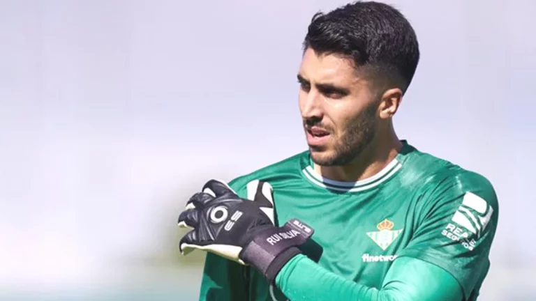 Salida de Rui Silva del Betis mete en un problema serio a Pellegrini