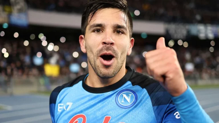 El Nápoles y el Atlético detectan chollo en el Sevilla FC