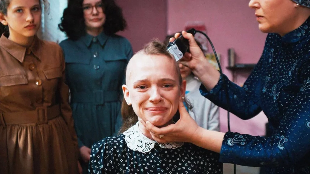 'Unorthodox', la increíble serie de Netflix que no puedes perderte en agosto 11 Un retrato realista de la vida jasídica