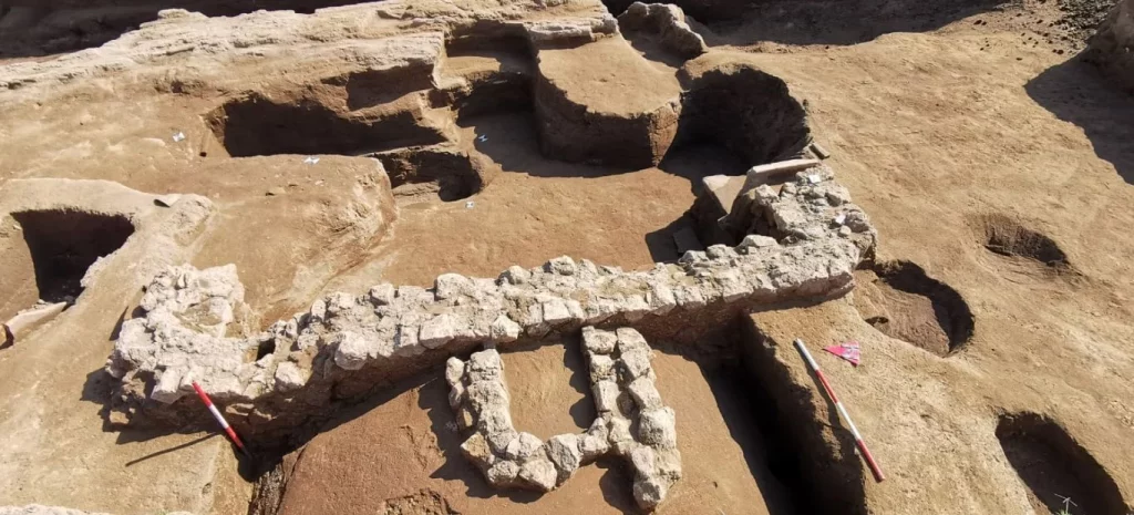 Abren una tumba de hace 2.000 años y el interior deja de piedra los investigadores 5 Un tesoro de información arqueológica