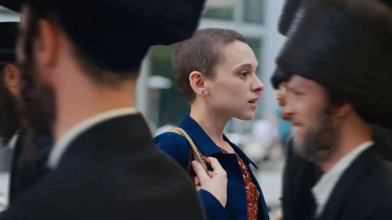 'Unorthodox', la increíble serie de Netflix que no puedes perderte en agosto