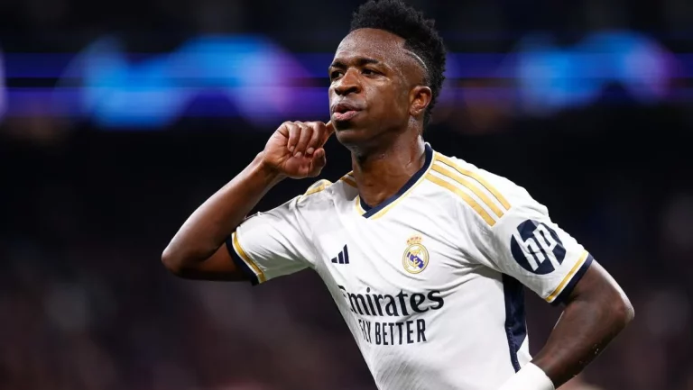 Vinicius intuye que Florentino Pérez quiere vender