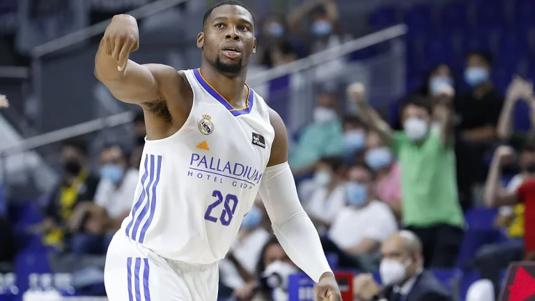 Yabusele ya tiene recambio en el Real Madrid: Chus Mateo da el OK
