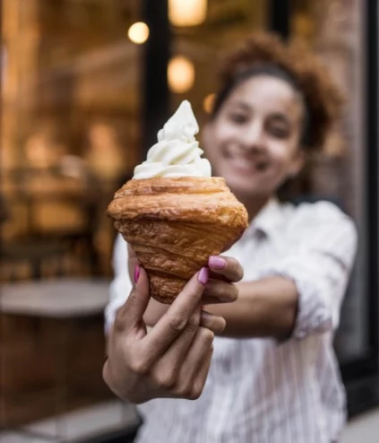 Croissant de helado en Madrid.