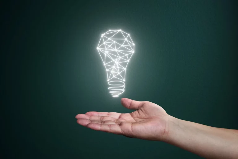 Los españoles esperan que la IA transforme el mercado laboral en todos sus aspectos