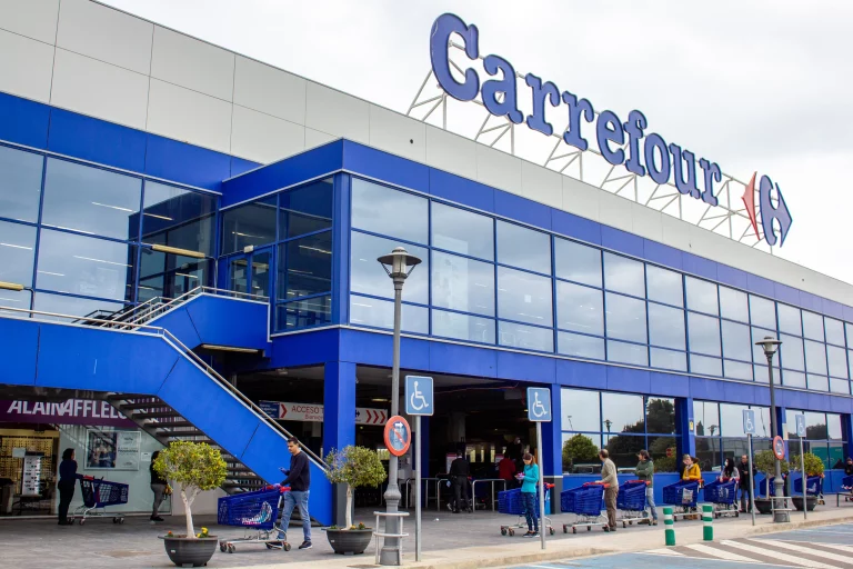 Carrefour tiene la solución definitiva para restaurar los faros de tu coche