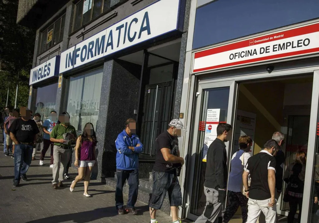 España, a la cola de Europa en desempleo juvenil: ¿qué nos diferencia?