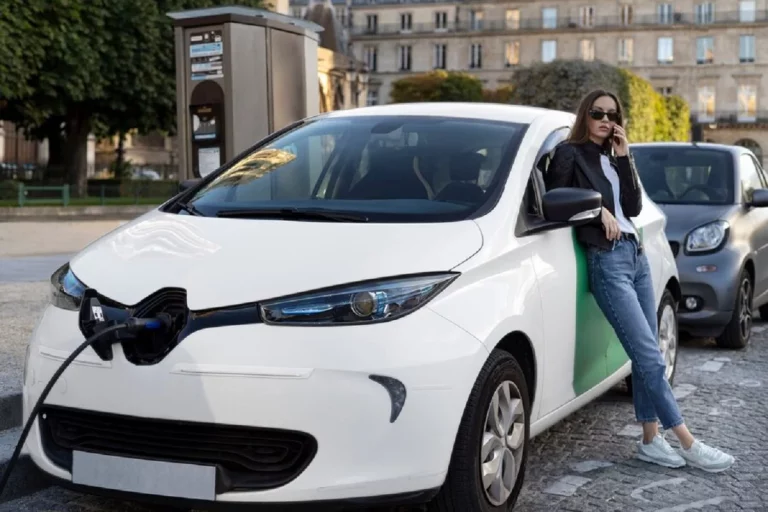 Las ventajas del renting de coches eléctricos para profesionales