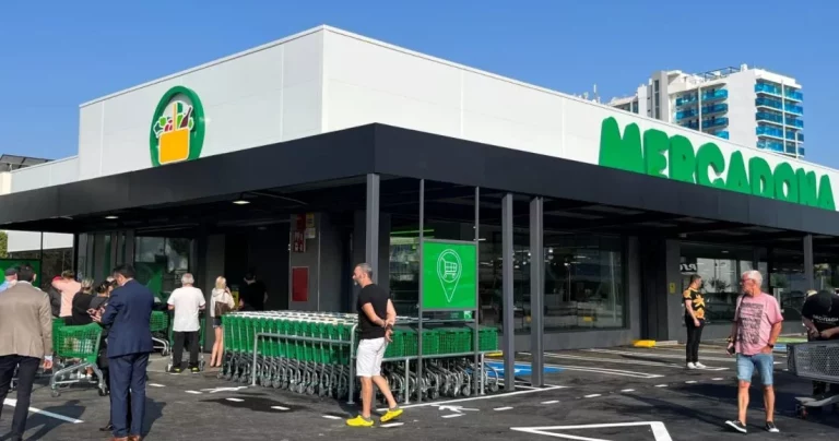 1 euro y medio cuesta el producto que está arrasando en Mercadona para dejar la tapicería del coche como nueva