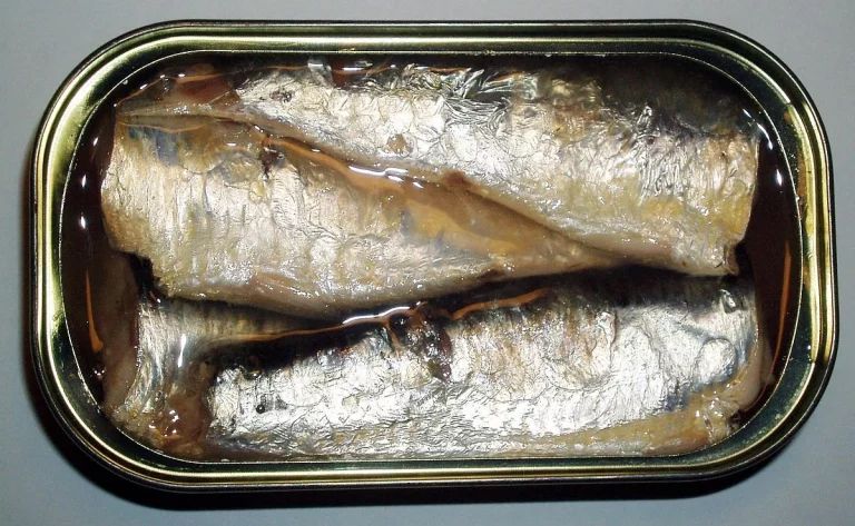 Receta exprés de sardinas en lata de José Andrés: pan con tomate en 5 minutos