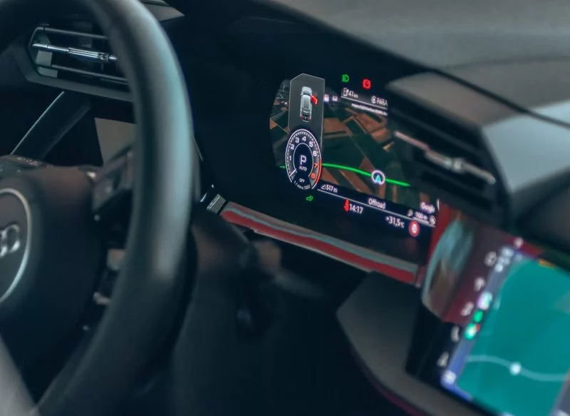 La inteligencia artificial llega a Android Auto de la mano de Gemini