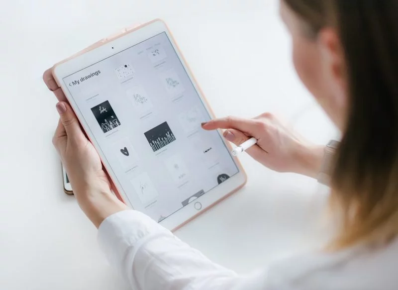 APPLE RETRASA EL LANZAMIENTO DE APPLE INTELLIGENCE EN EUROPA