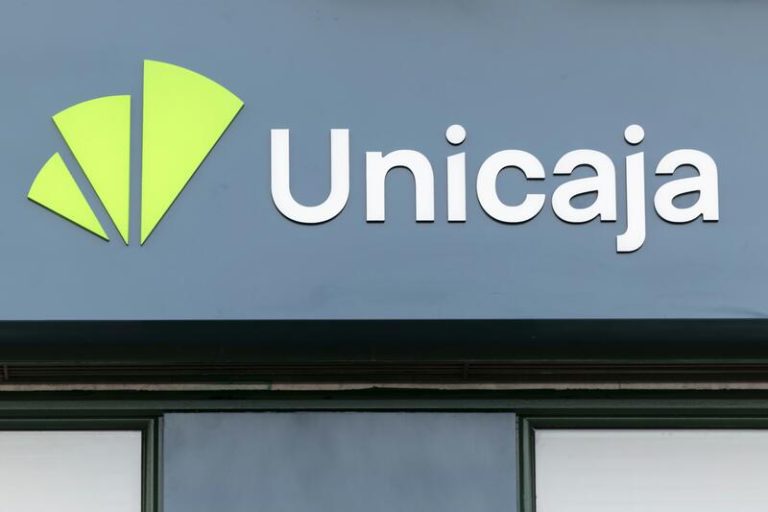 Unicaja busca poner un bono verde a cinco años por 300 millones