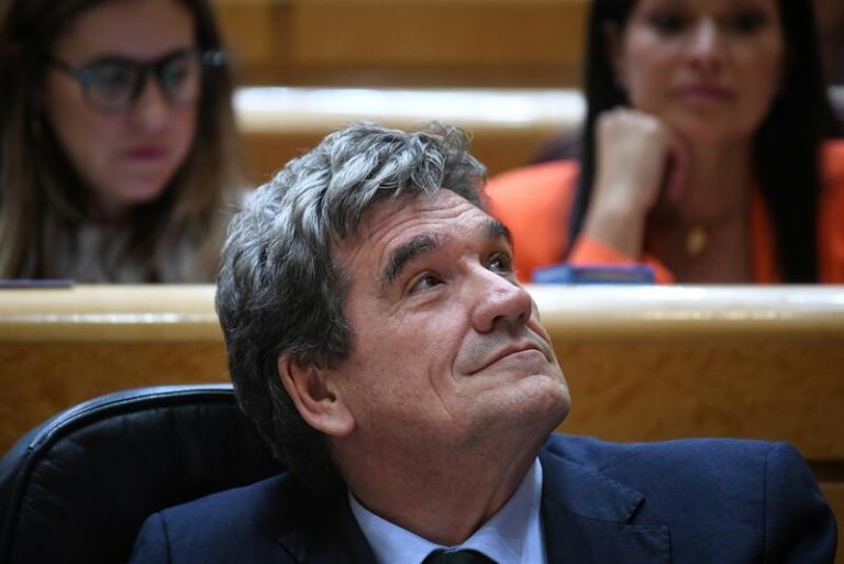 El Ejecutivo moviliza 200 millones para capacitar a expertos en inteligencia artificial y transformación digital