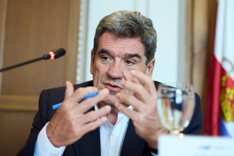 CECA y Escrivá unen fuerzas para mantener la solidez del sistema financiero y garantizar el acceso al crédito