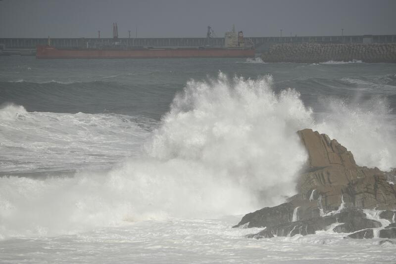 La AEMET alerta de una DANA por el norte y cielos nubosos en el resto de España La AEMET alerta de una DANA por el norte y cielos nubosos en el resto de España