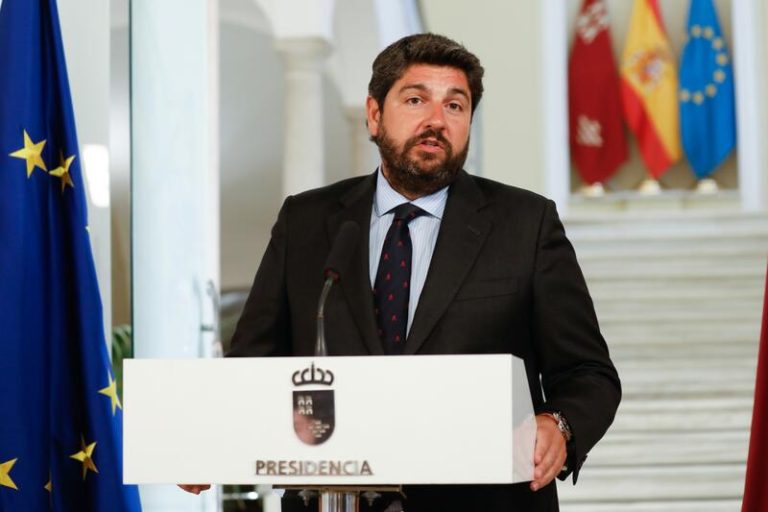López Miras, listo para reunirse con Sánchez y abordar asuntos murcianos: 