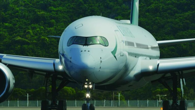 Vuelo de Cathay Pacific: la UE exige revisiones del Airbus A350 después del fuego