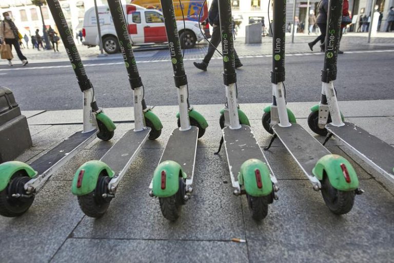 Madrid suprime la aprobación de 6.000 patinetes que podían rodar y los quitará antes de octubre