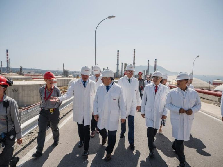 Hereu visita los proyectos de Cepsa en San Roque, 