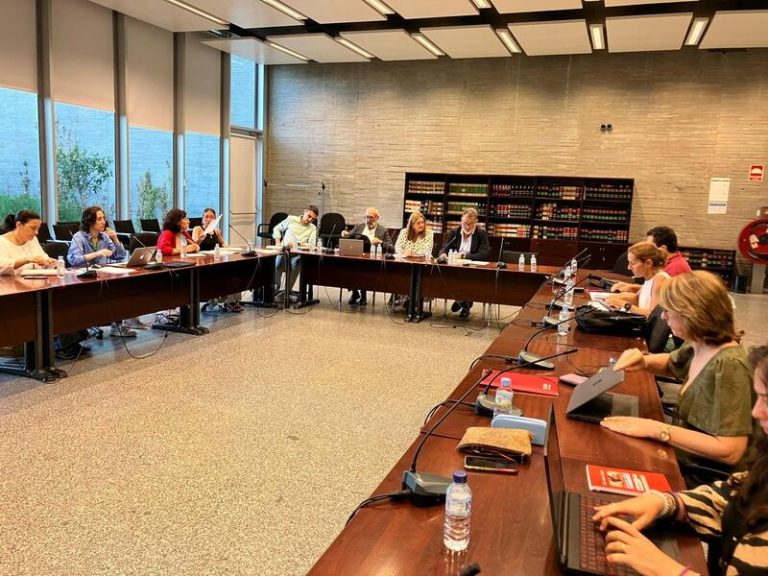 Oportunidad única: Extremadura lanza examen anual para adultos conseguir el título de Secundaria