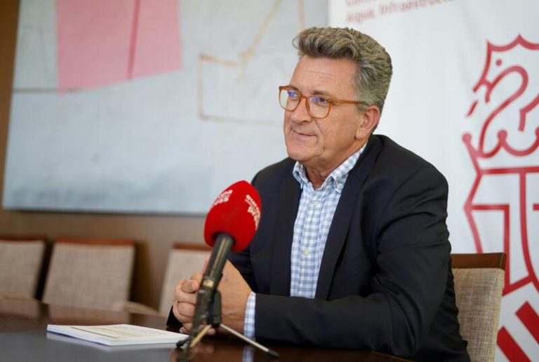 Vicente Mus dice que el lunes se ha convocado a los barcos de ayuda humanitaria 