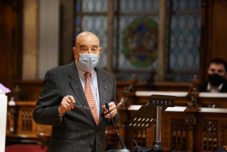 Luto por la pérdida del pionero histórico del movimiento LGTBI, Armand de Fluvià