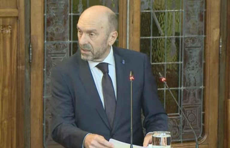 Presidente Parlamento Asturias critica la 