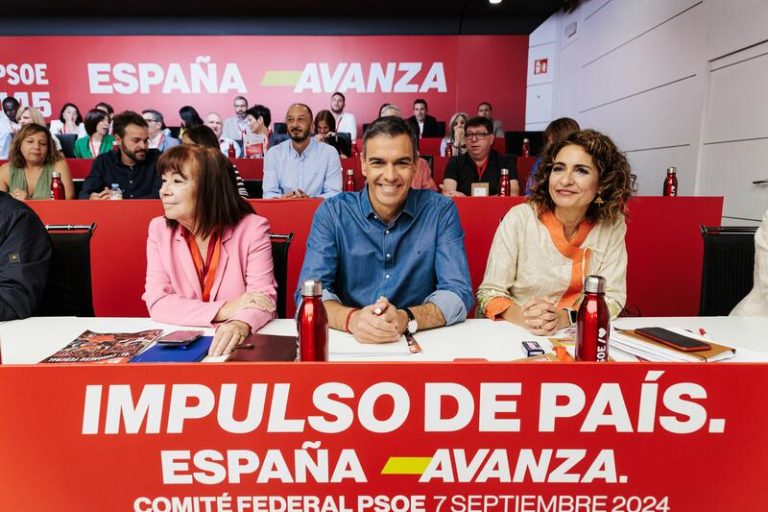 Sánchez se pronuncia a favor de que las CCAA gestionen más impuestos y destaca una nueva etapa autonómica