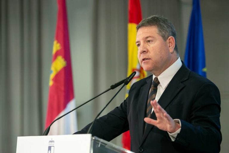 Page reafirma su crítica y desea que el próximo congreso del PSOE discuta sobre políticas e ideas