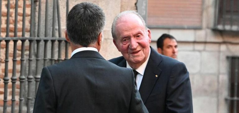 Sumar no acepta que el emérito cree una fundación para poder transferir herencia a sus hijas