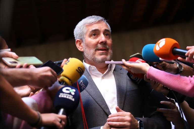 Clavijo aplaude la visita de Feijóo a Canarias para impulsar el pacto sobre jóvenes inmigrantes: 