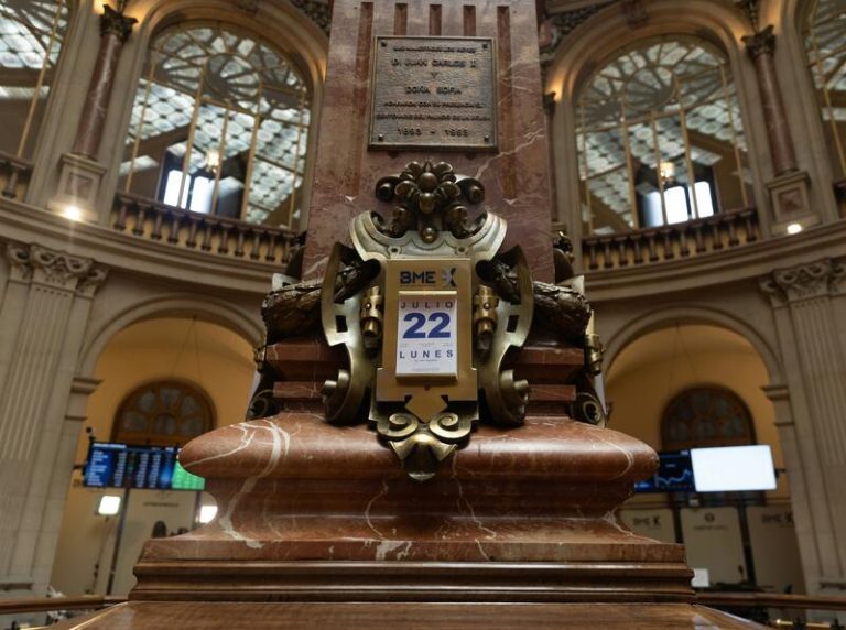 Datos de TTR muestran que las fusiones y adquisiciones descienden un 5% hasta agosto, pero el capital aumenta un 40%