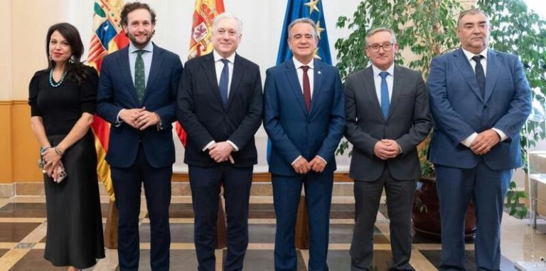 Gobierno de Aragón y las tres diputaciones provinciales trabajarán 