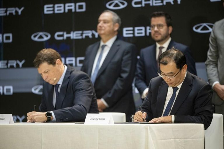 Ebro y Chery retrasan a 2025 la producción del eléctrico Omoda 5 en Barcelona