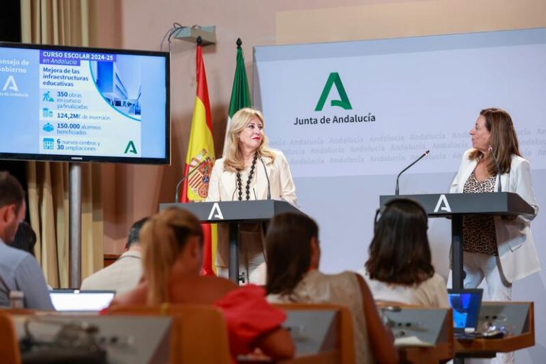 La Junta defiende el acento andaluz de Montero tras imitarlo Esperanza Aguirre: 
