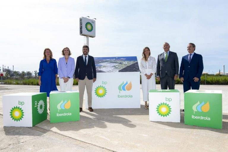 Iberdrola y BP aprueban la mayor planta de hidrógeno verde en España, de 25 MW de potencia