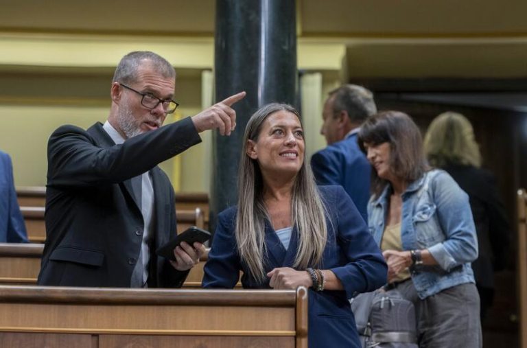 El Gobierno cree que todavía hay tiempo para aprobar la senda de déficit y achaca el rechazo de Junts