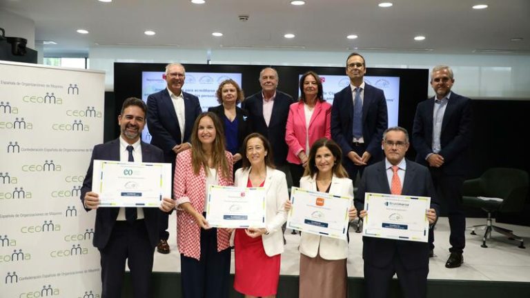 CEOMA pide a las empresas que eviten que los mayores 